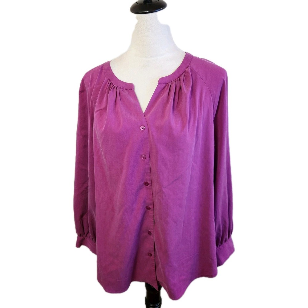 Chicos 2 Womens Button-Up Top Sz Medium Fuschia Pink Shirt Soft Office Blouse